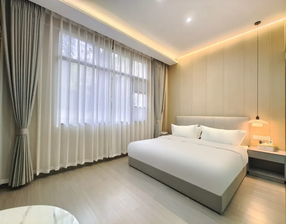 Economy Double Apartment (full double bed)