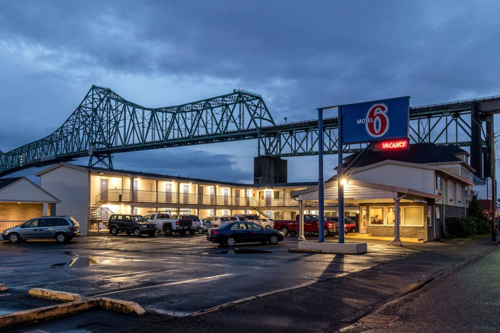 Motel 6 Astoria, OR