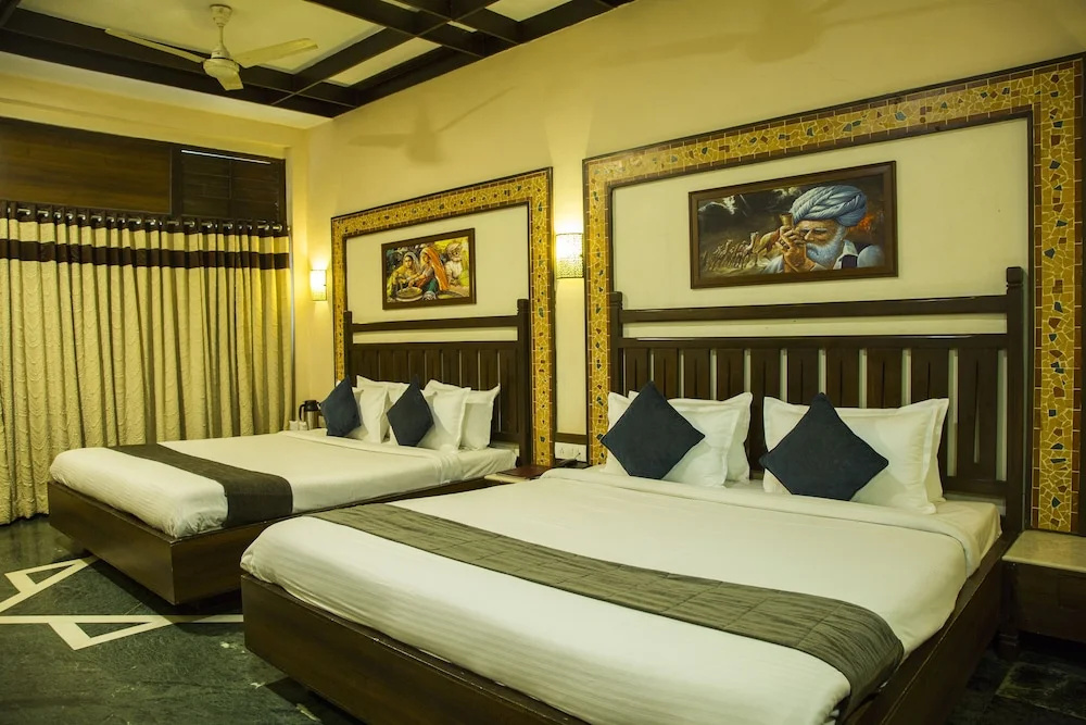 1 Bedroom Standard Quadruple Family room