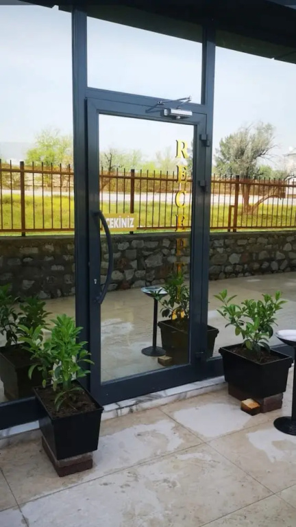 Yeni Mavi Otel