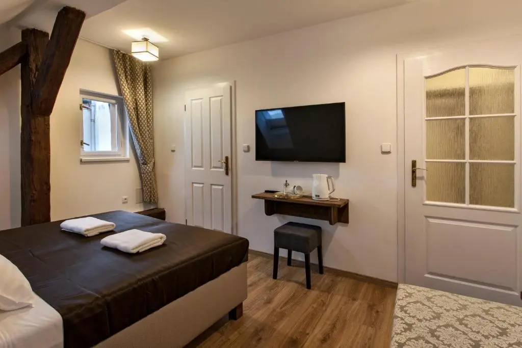 Pension Corto - Chambres