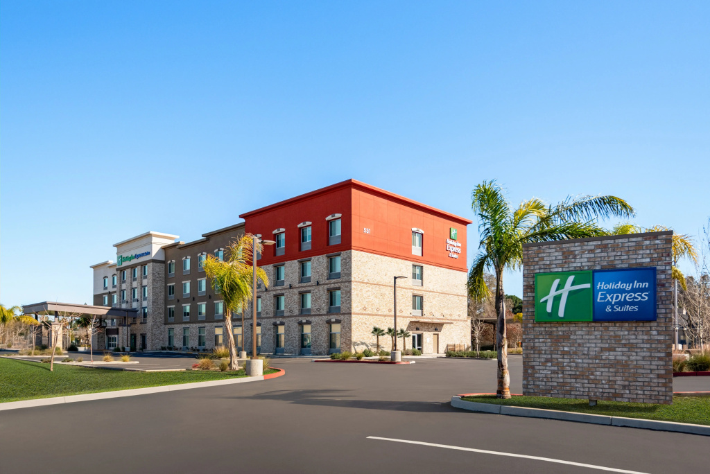Holiday Inn Express & Suites Yuba City Marysville by IHG