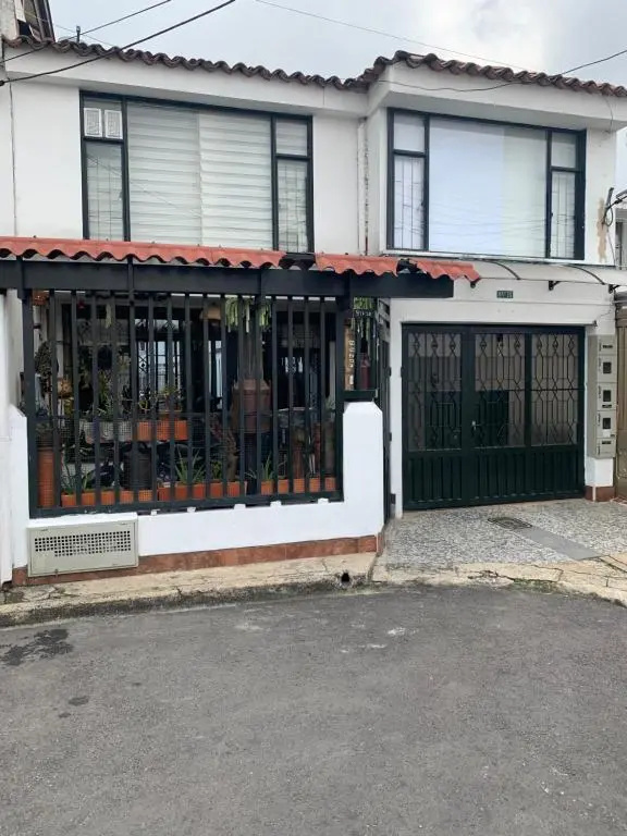 Apartamento Boutique cerca del C.C. TItan Plaza