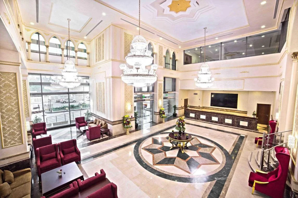 Sapphire Plaza Hotel — фото