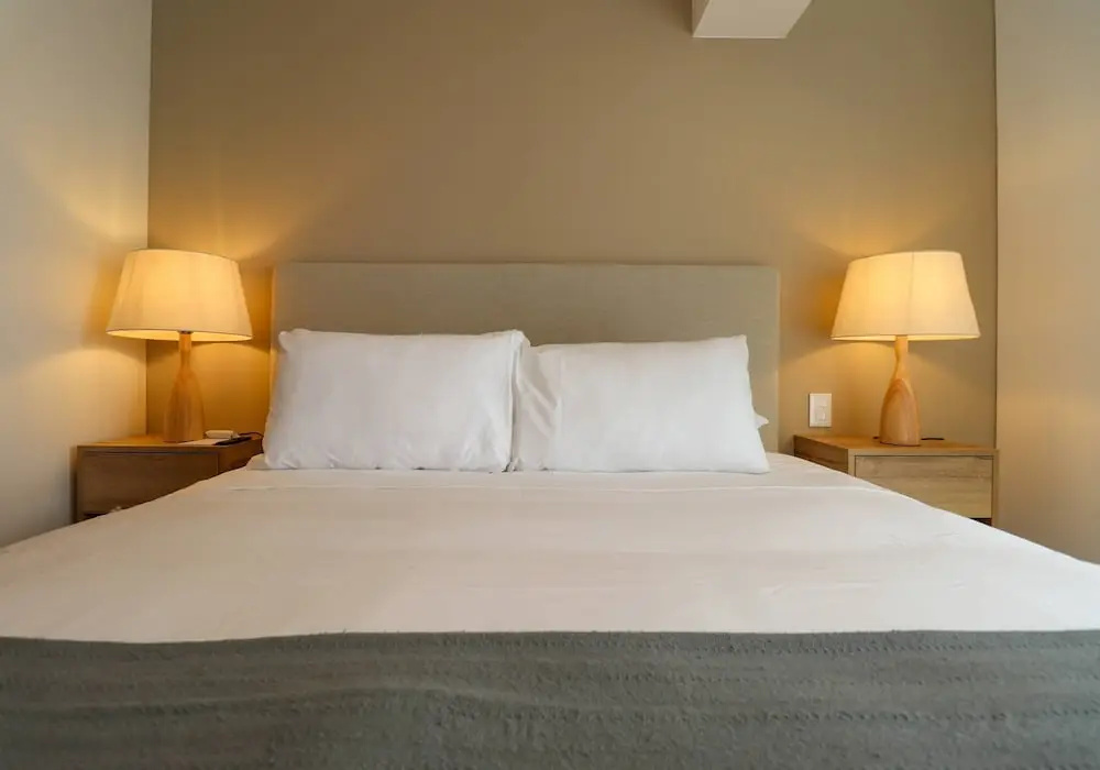 w Luxury Cozy 2BR w Balcony in Miraflores