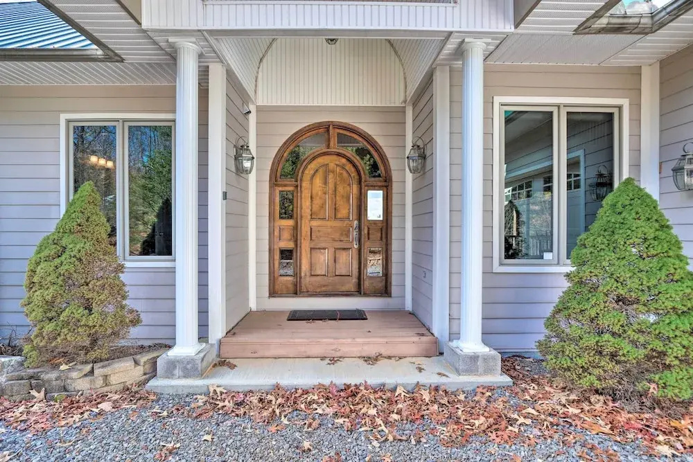 Expansive Murphy Retreat w/ Mountain Views!