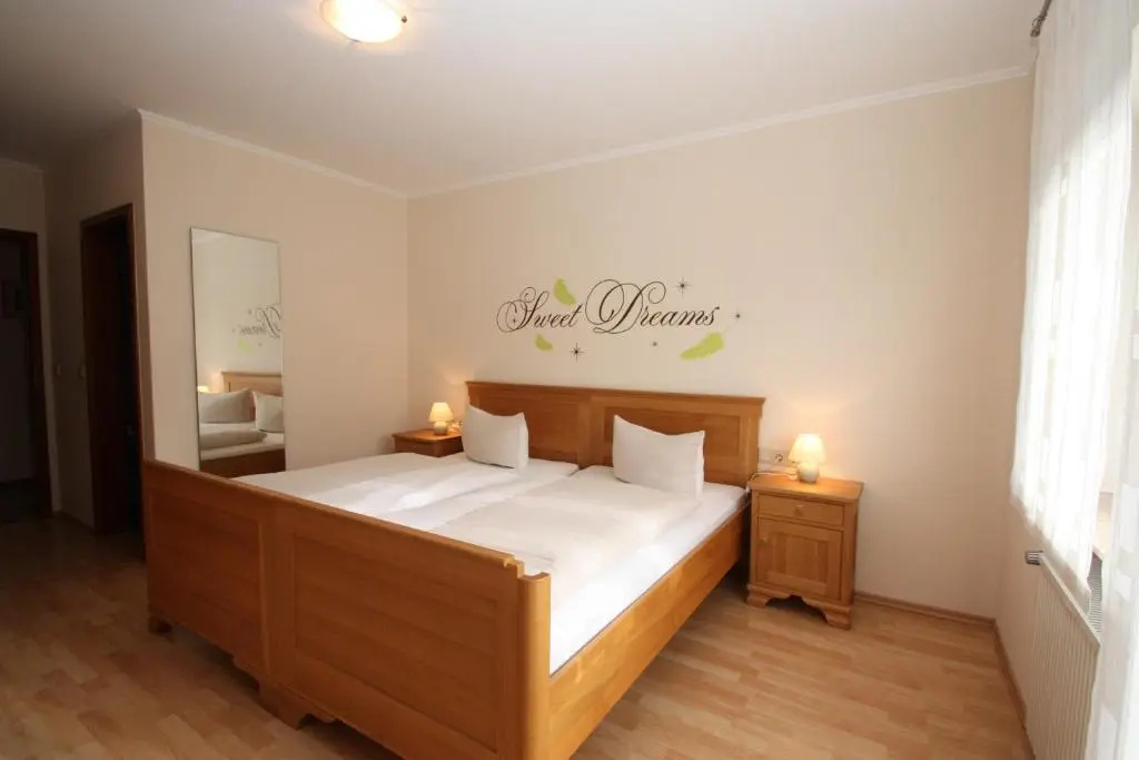 Gasthaus Pension Geimer - Chambres