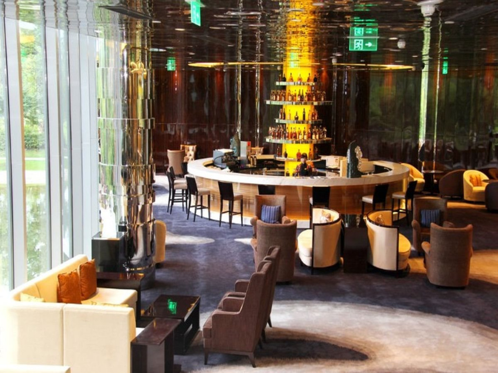 Food & Beverage