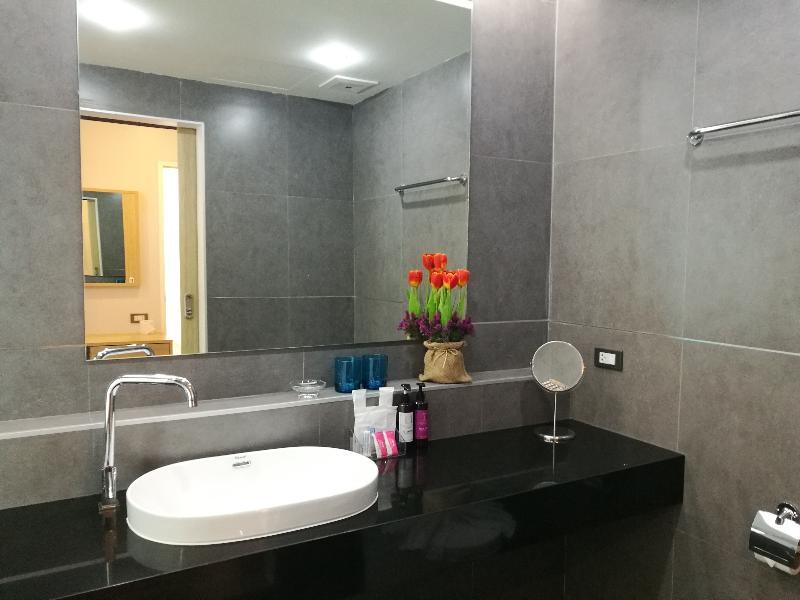 Вилла с 3 комнатами с балконом в Tropicana Pool Villa