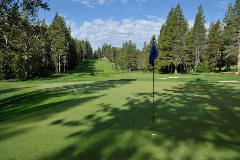 5 Mi to Donner Lake: Home w/ Shared Hot Tub