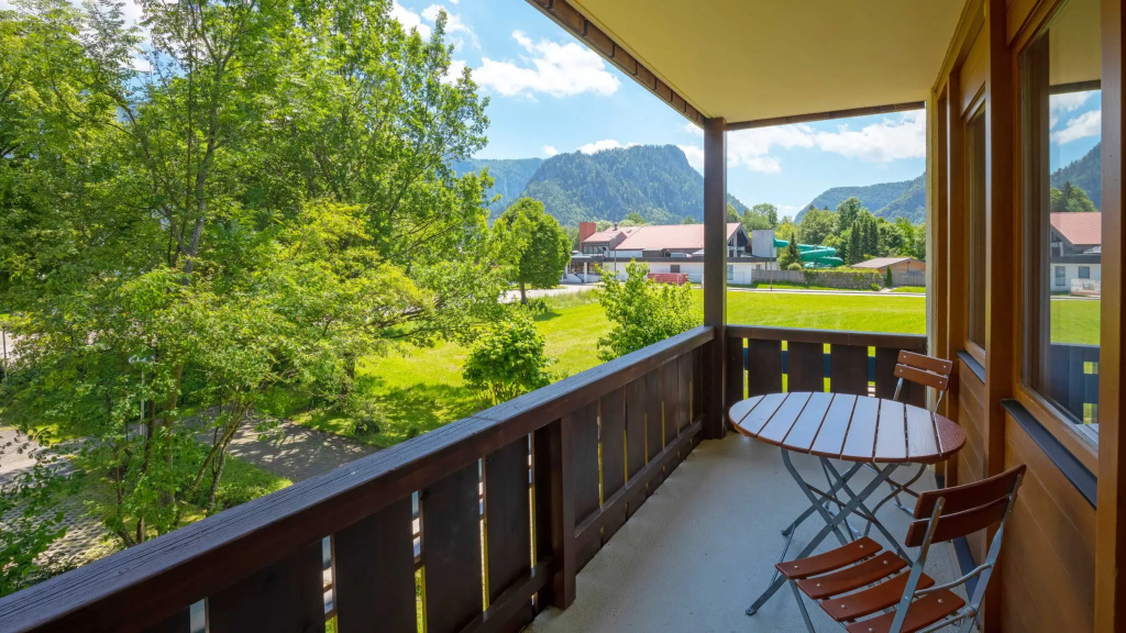 Superior Double room with mountain view (full double bed)