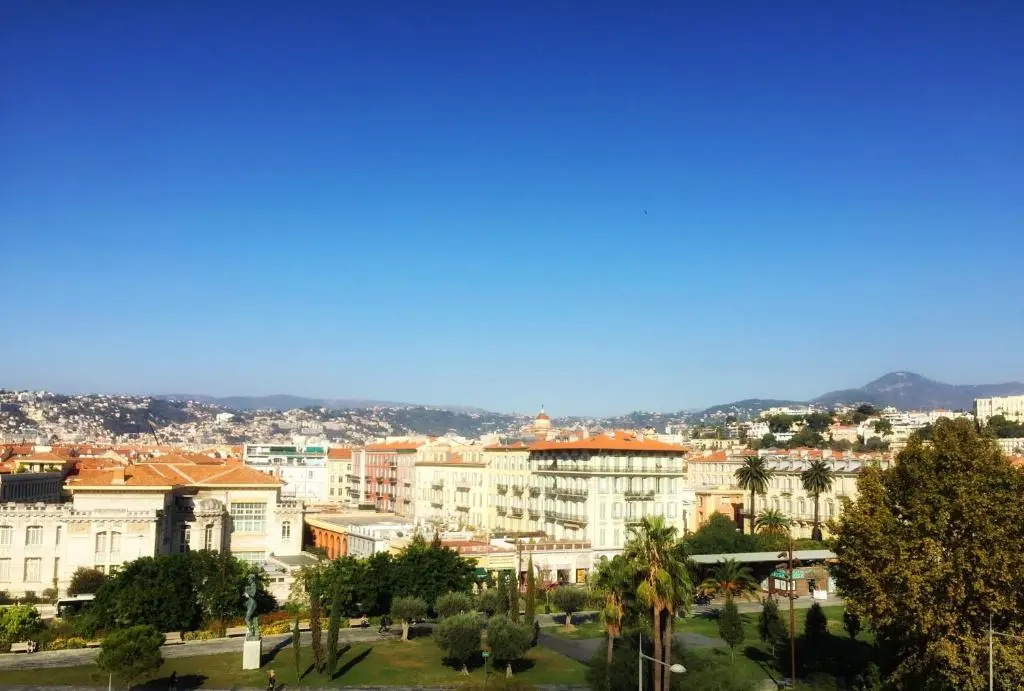 Chez Kari-top location in charming old town