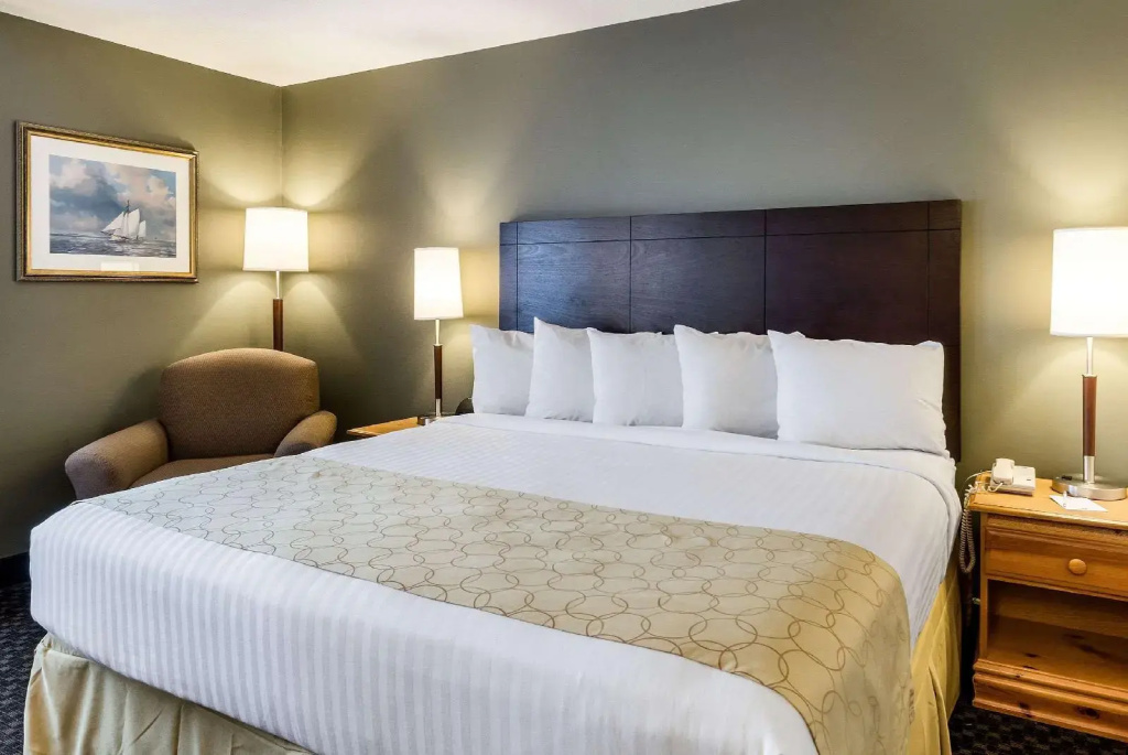 Clarion Hotel Seekonk - Providence - Général