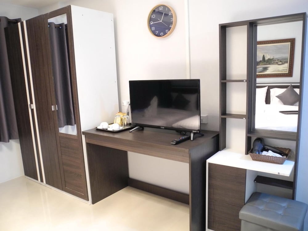Bann Tawan Hostel Chiang Rai — 4