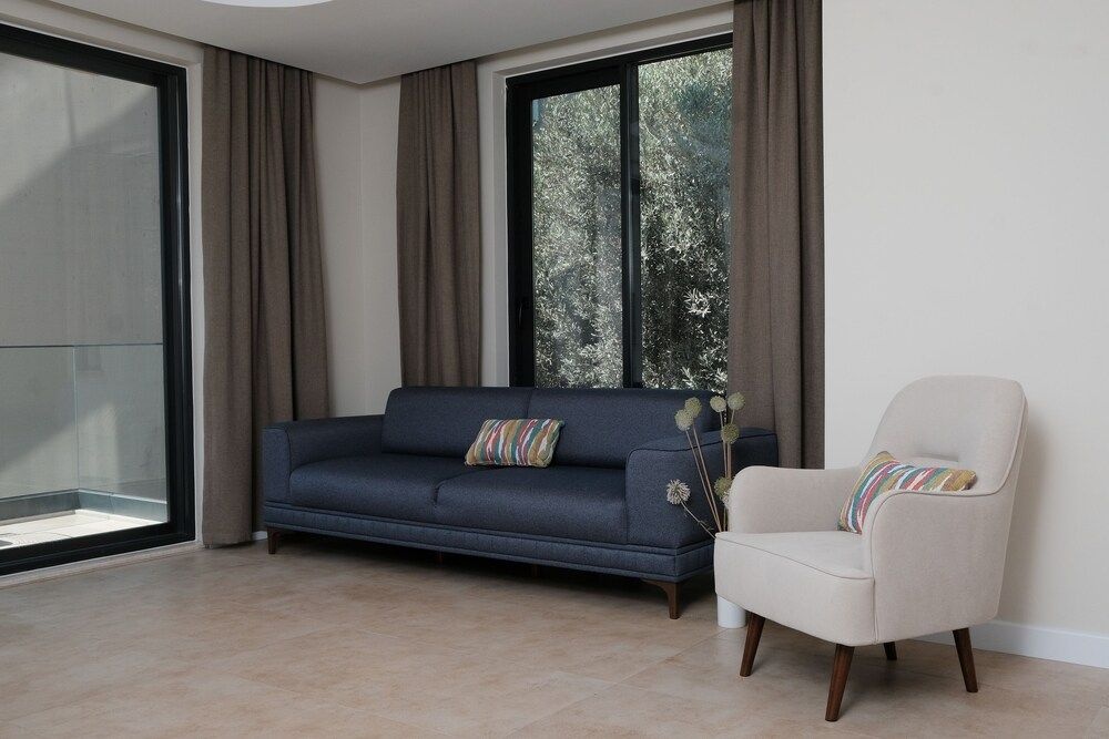 Balcony & Terrace