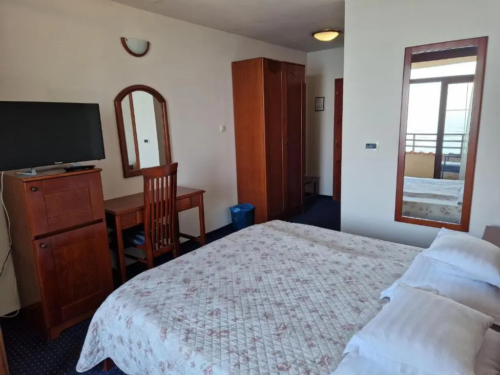 Hotel Miramare Njivice - Chambres