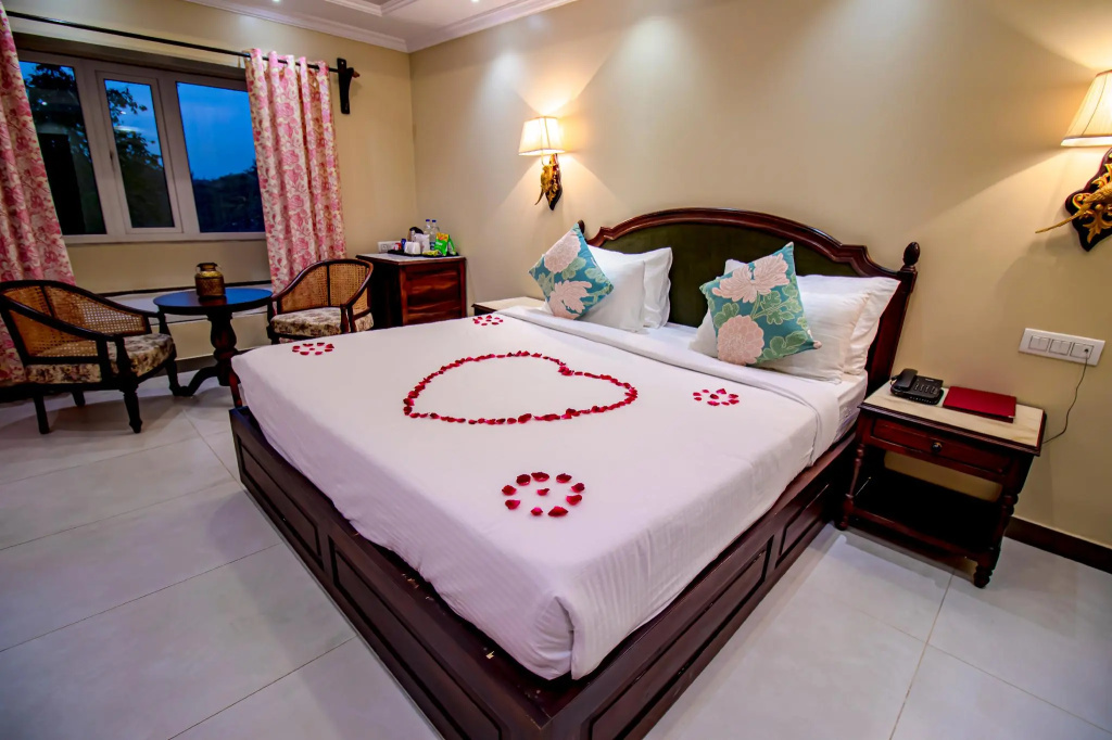 Hotel Pratap Palace — 4