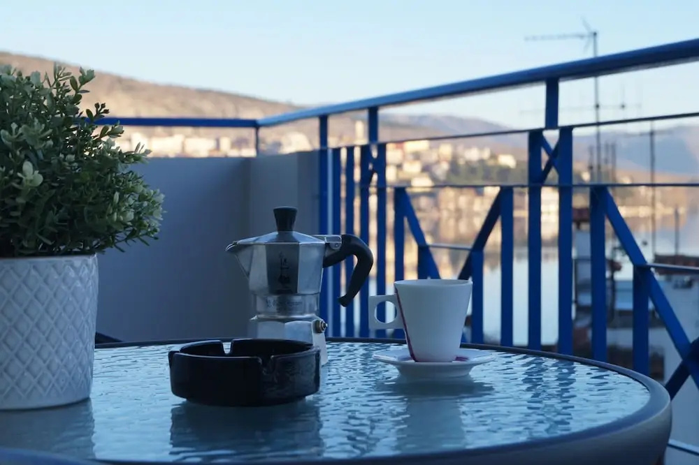 Daphne Luxury Apartment