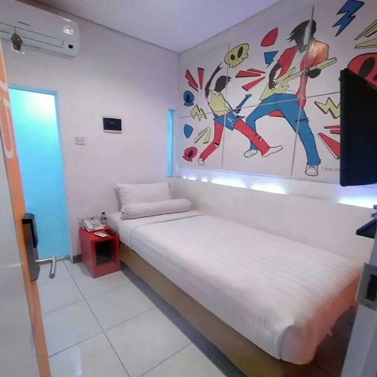 1 Bedroom Business room
