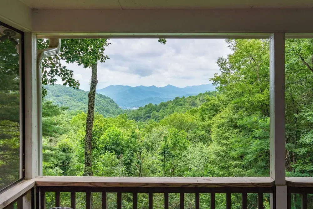 Sky Valley Retreat w/ Fire Pit & Mountain Views!