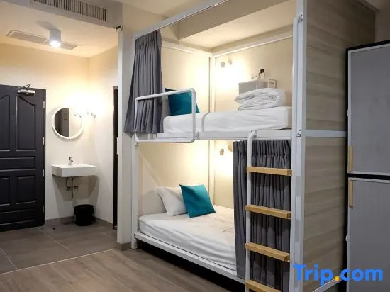 Bed in Dorm