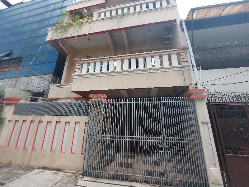 Eiffel Residence Batu Tulis 37 By Zuzu
