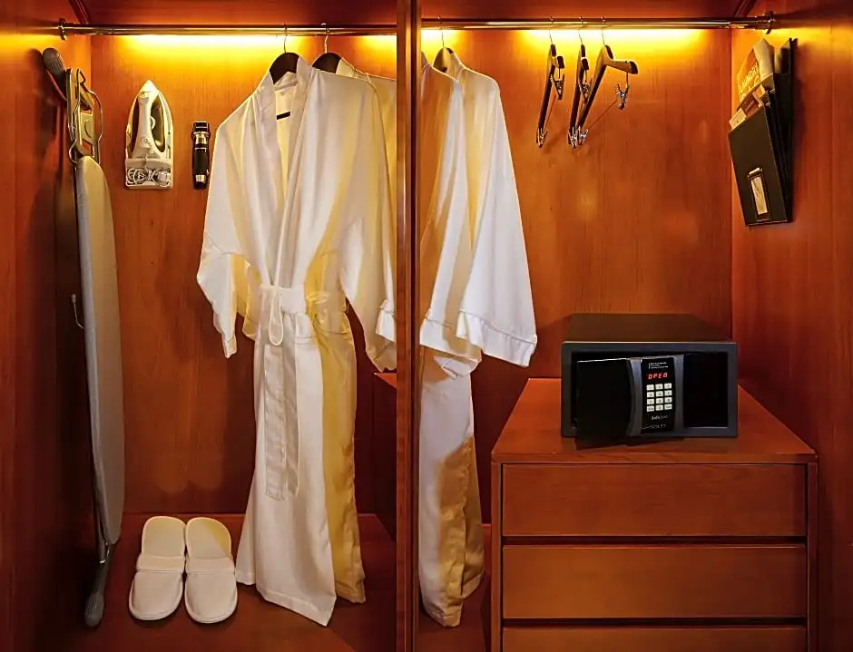 豪華四人房，配有雙人床