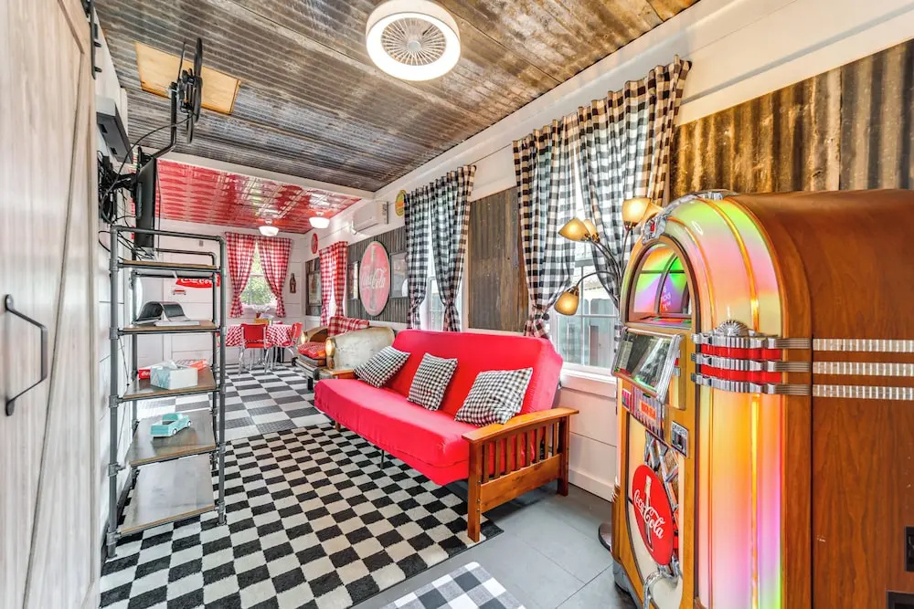 Fifties Diner-style Llano Home w/ Shared Fire Pit