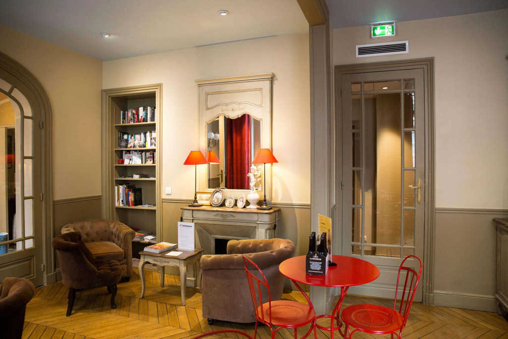 Отель Hôtel Saint-Louis - Jardin du Luxembourg в Париже