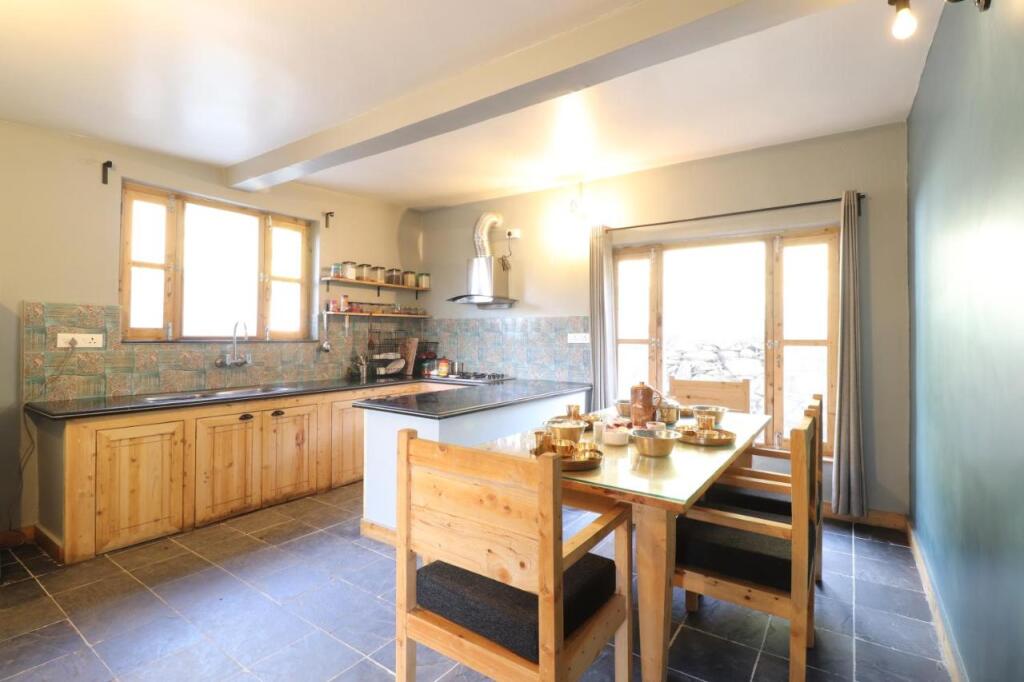 Отель Saffronstays Maison Calme, фото 7