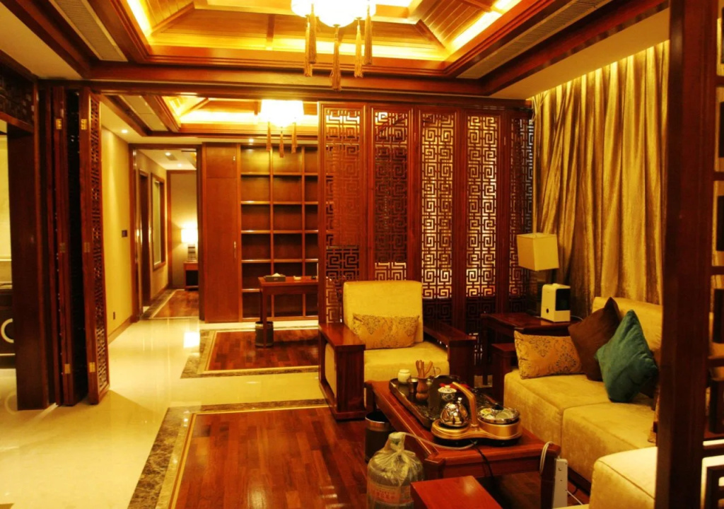 Lobby & Reception