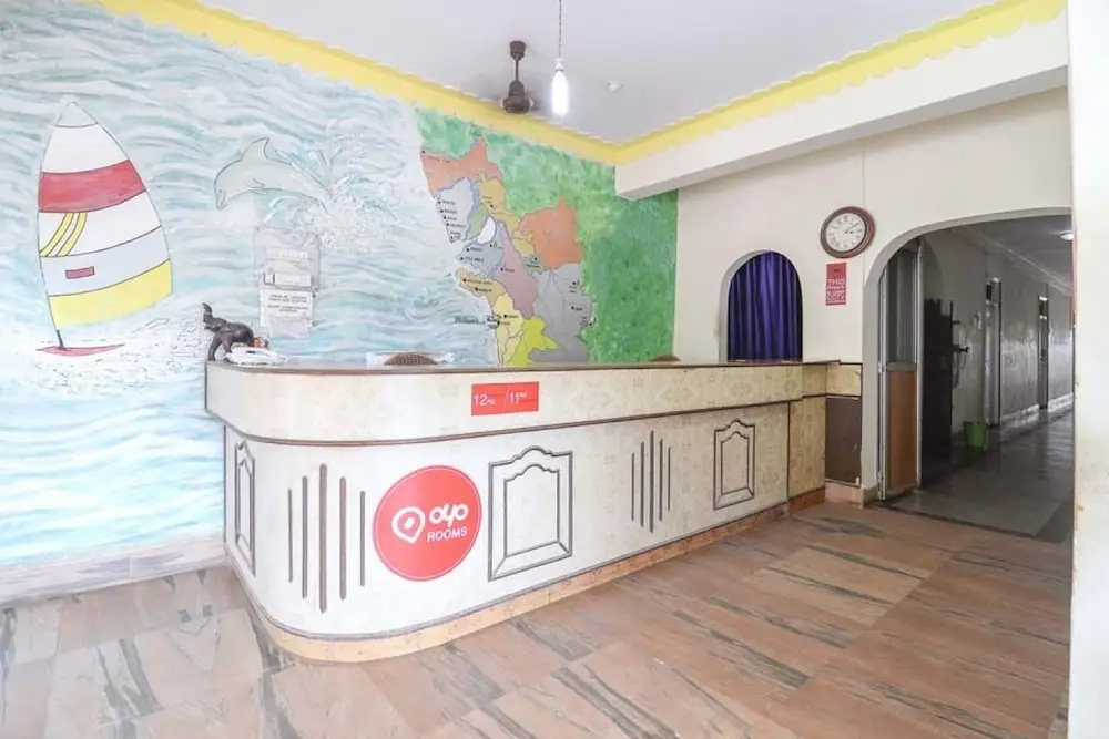 Lobby & Reception