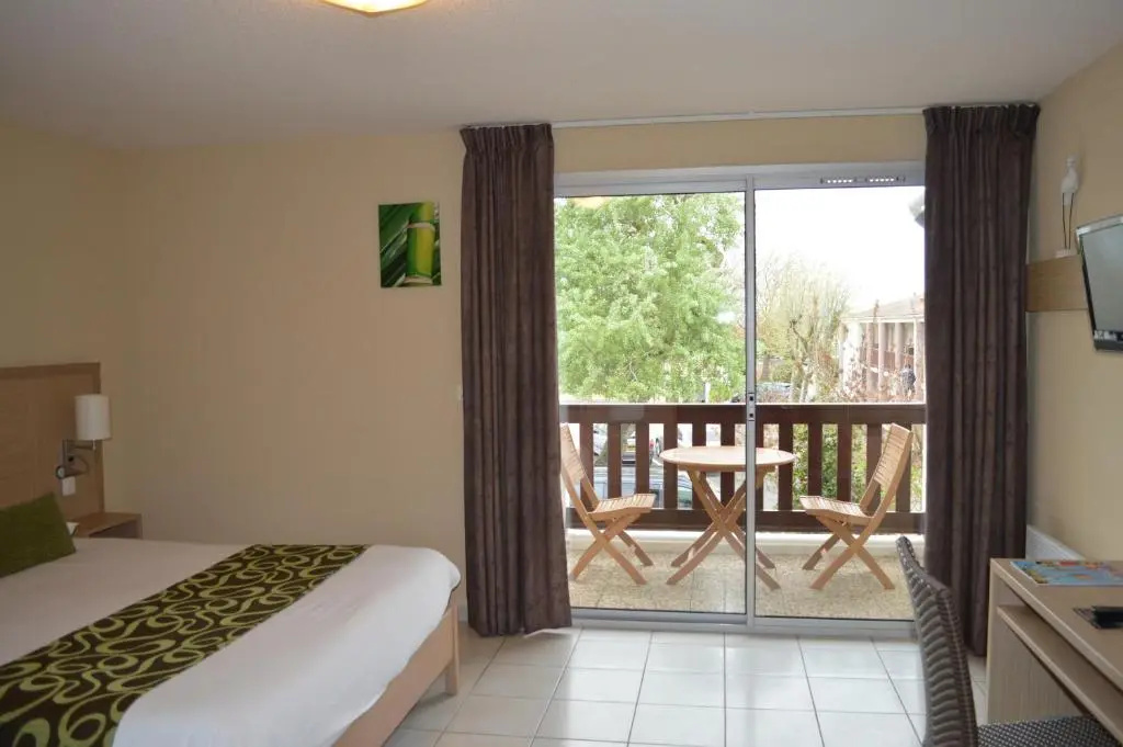 Double Studio (full double bed)