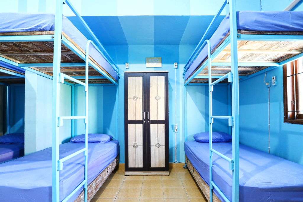 Bed in Dorm (male dorm)