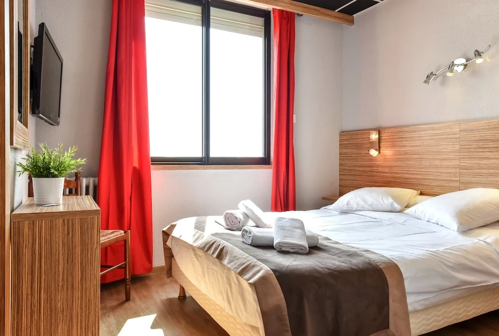 Standard Double room with sea view (full double bed)