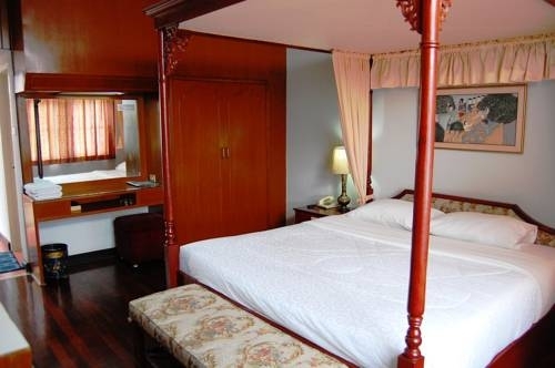 Prince Hotel by null