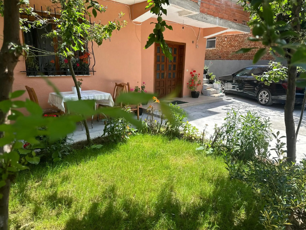 Guri Guest House