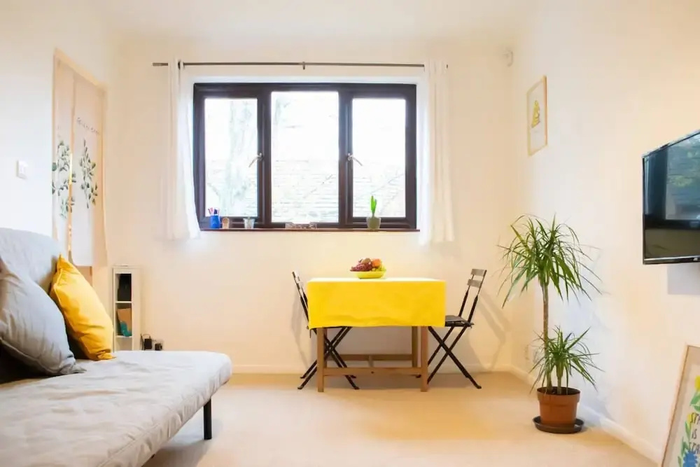 Bright and Modern Flat in Rotherhithe