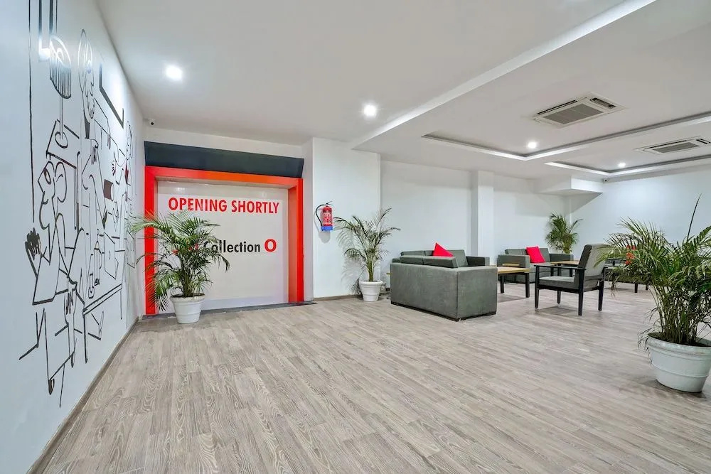 Lobby & Reception