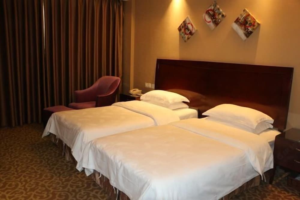 Xingxing Hotel in Huaying
