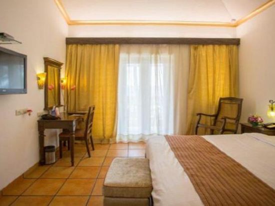 Lazy Lagoon, Baga A Lemon Tree Resort
