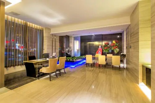 Hotel photo 2