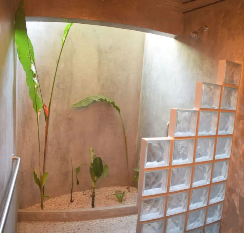 Double Studio beachfront (full double bed)