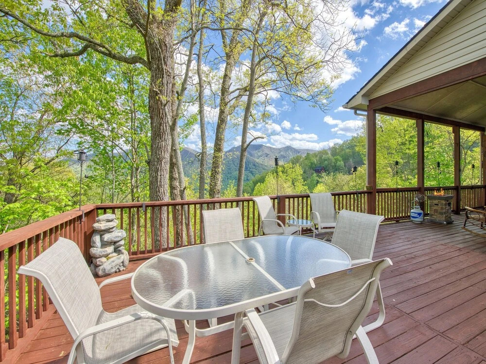 Bonnie View 21 4 Bedroom Home by Redawning