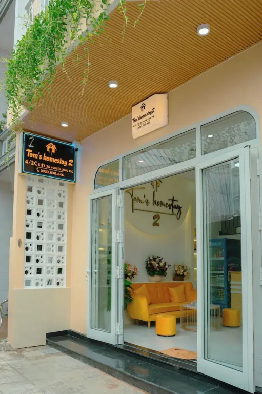 Tom's Homestay 2