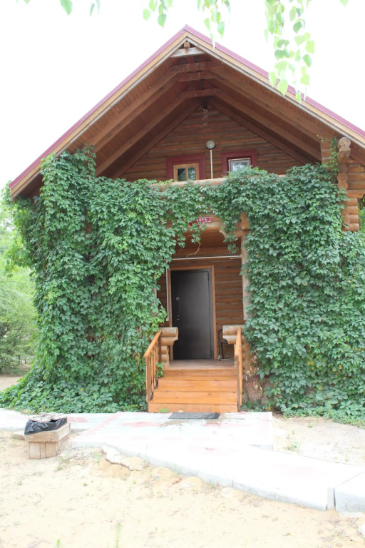 Superior Cottage