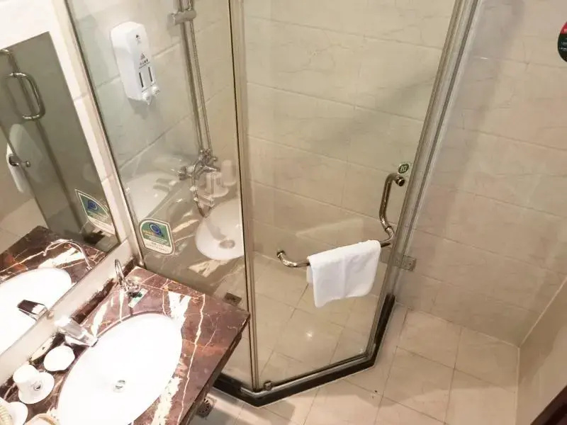 GreenTree Inn DingZhou Railway Station Business Hotel - Chambres