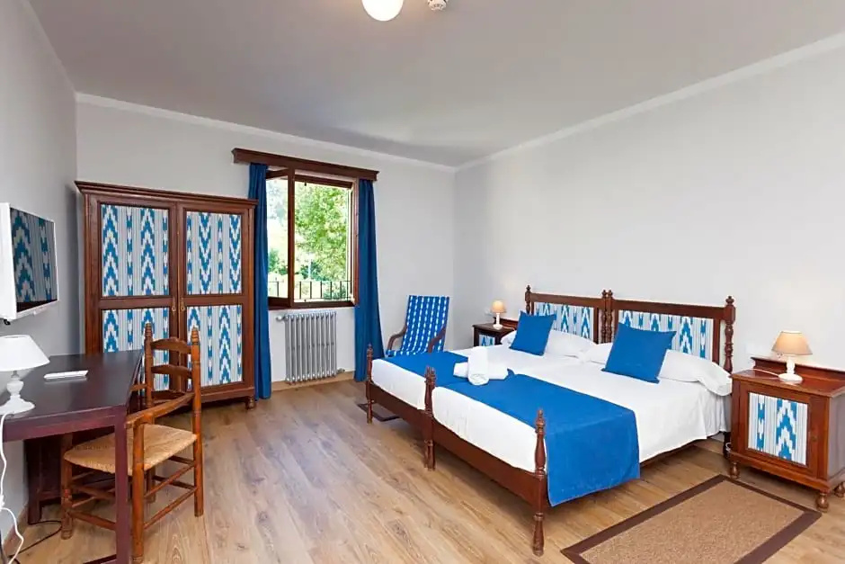 Standard Double room with mountain view (twin beds)