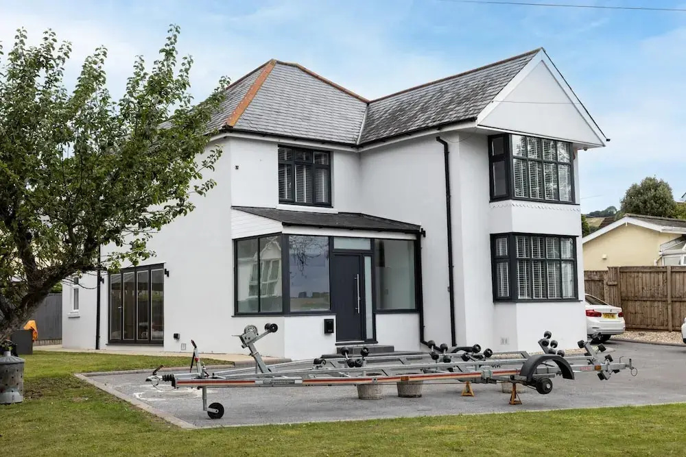 Greenacre - Close to Beaches With Hydropool spa