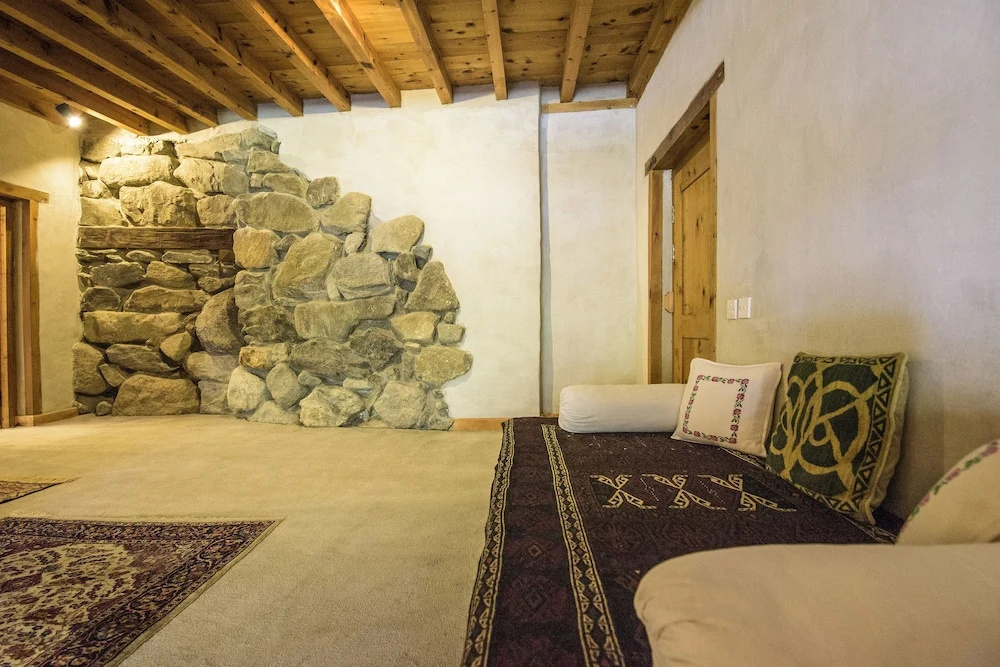 Serena Shigar Fort - Général